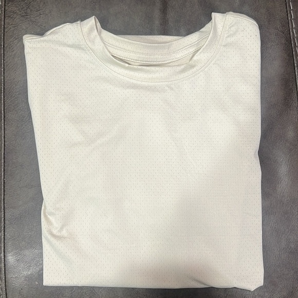 Kids Layers Performance Tee Shirt Sport Tech Dry Boys Large - Picture 2 of 11